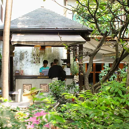 Lamphuhouse Bangkok-2